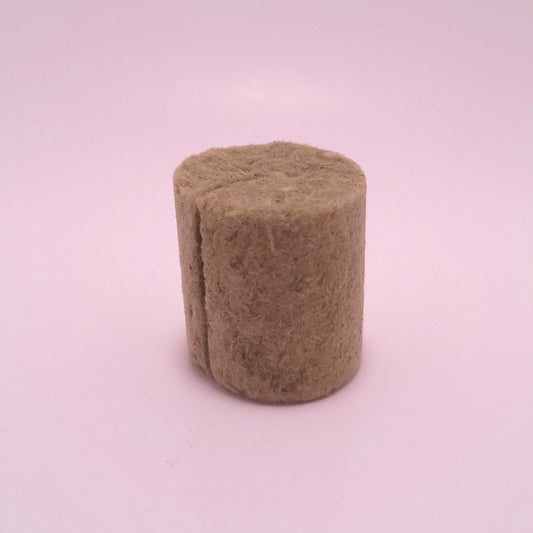 Round rock wool insulation rods from Monark Dimension, 3.8 cm diameter, shown in the image.